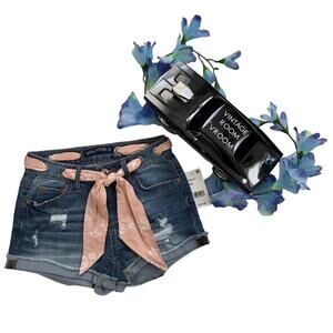 Vanilla Star NWT Mid Rise Distressed Jean Shorts Juniors/Women 0